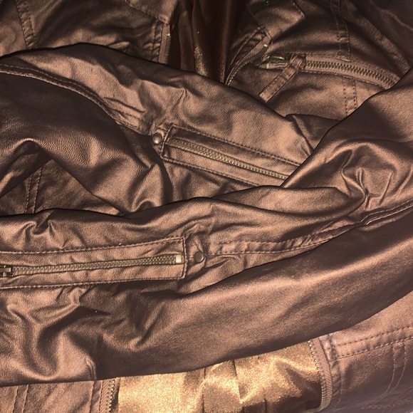 Jacket - Picture 3 of 5